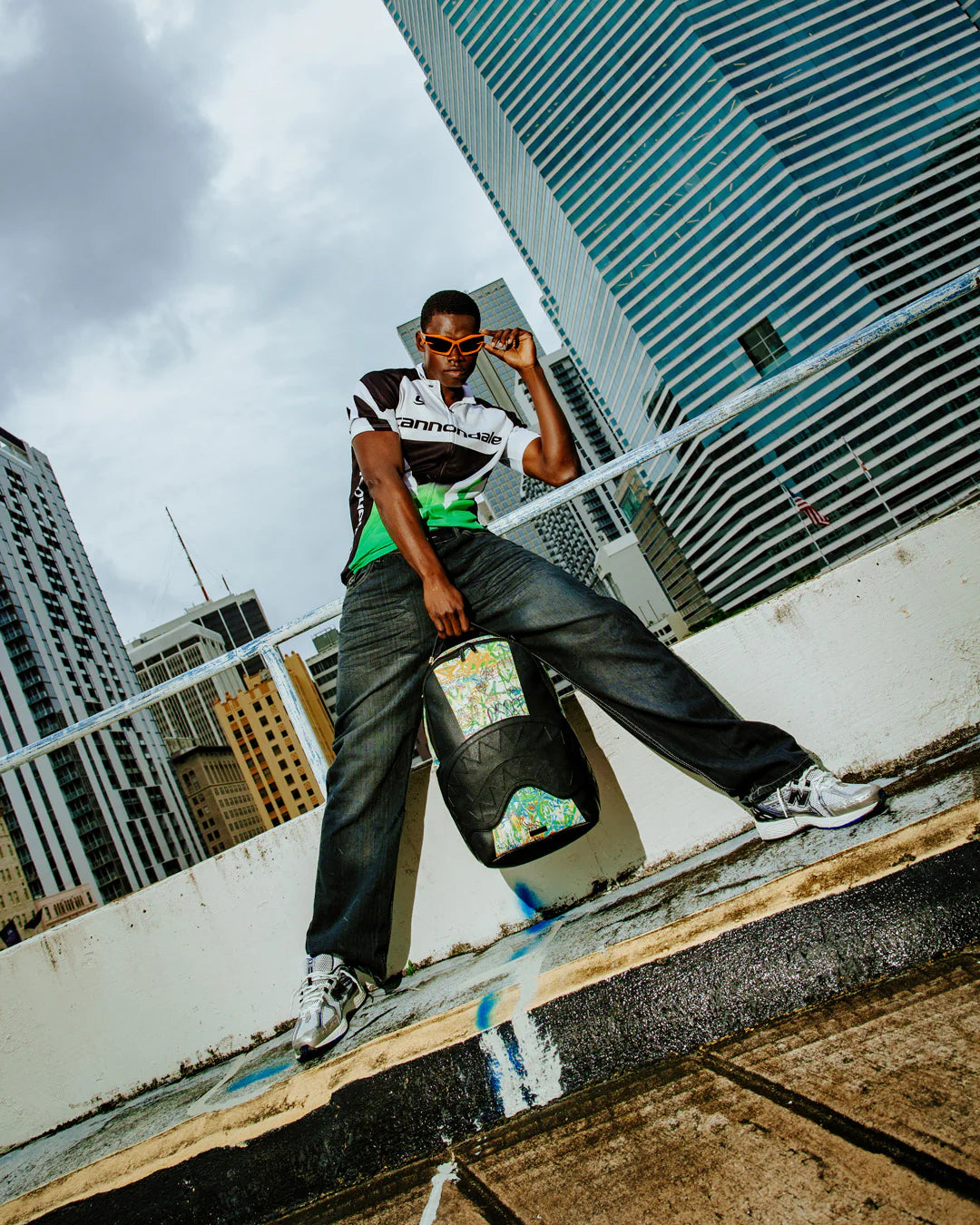 VIVID RACEWAY GRAFFITI DLXSV BACKPACK