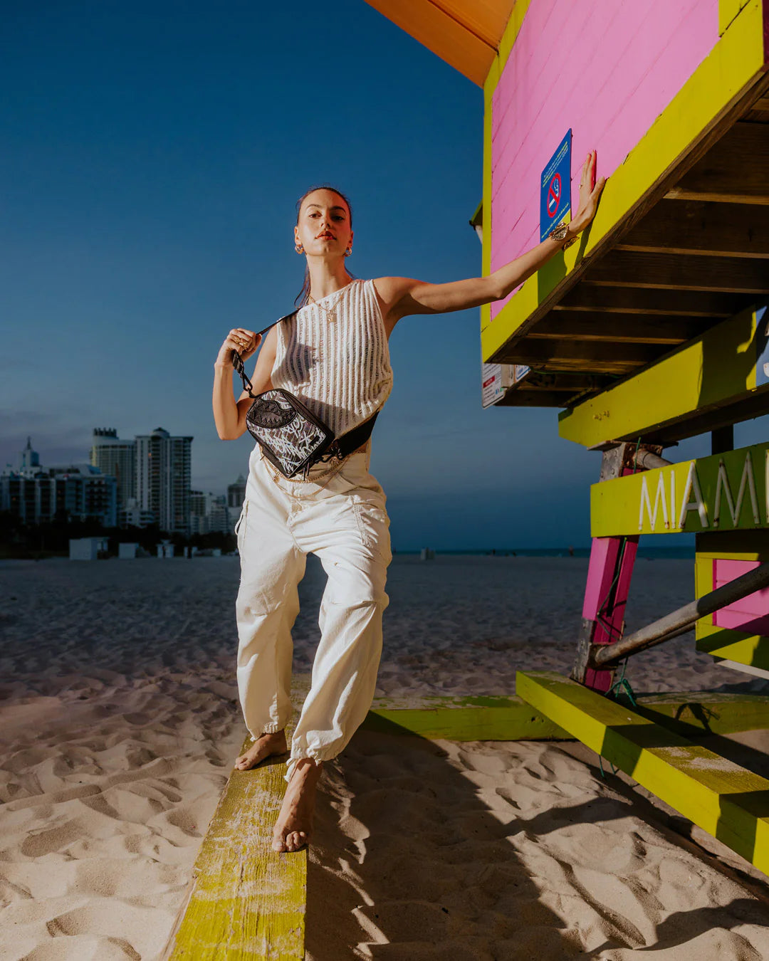 RACEWAY GRAFFITI BACKPACK SLING