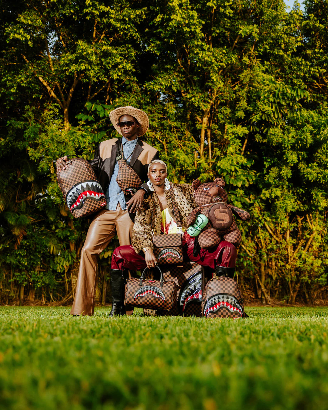 SHARKS IN PARIS LENTICULAR CHOMP SAVAGE BACKPACK