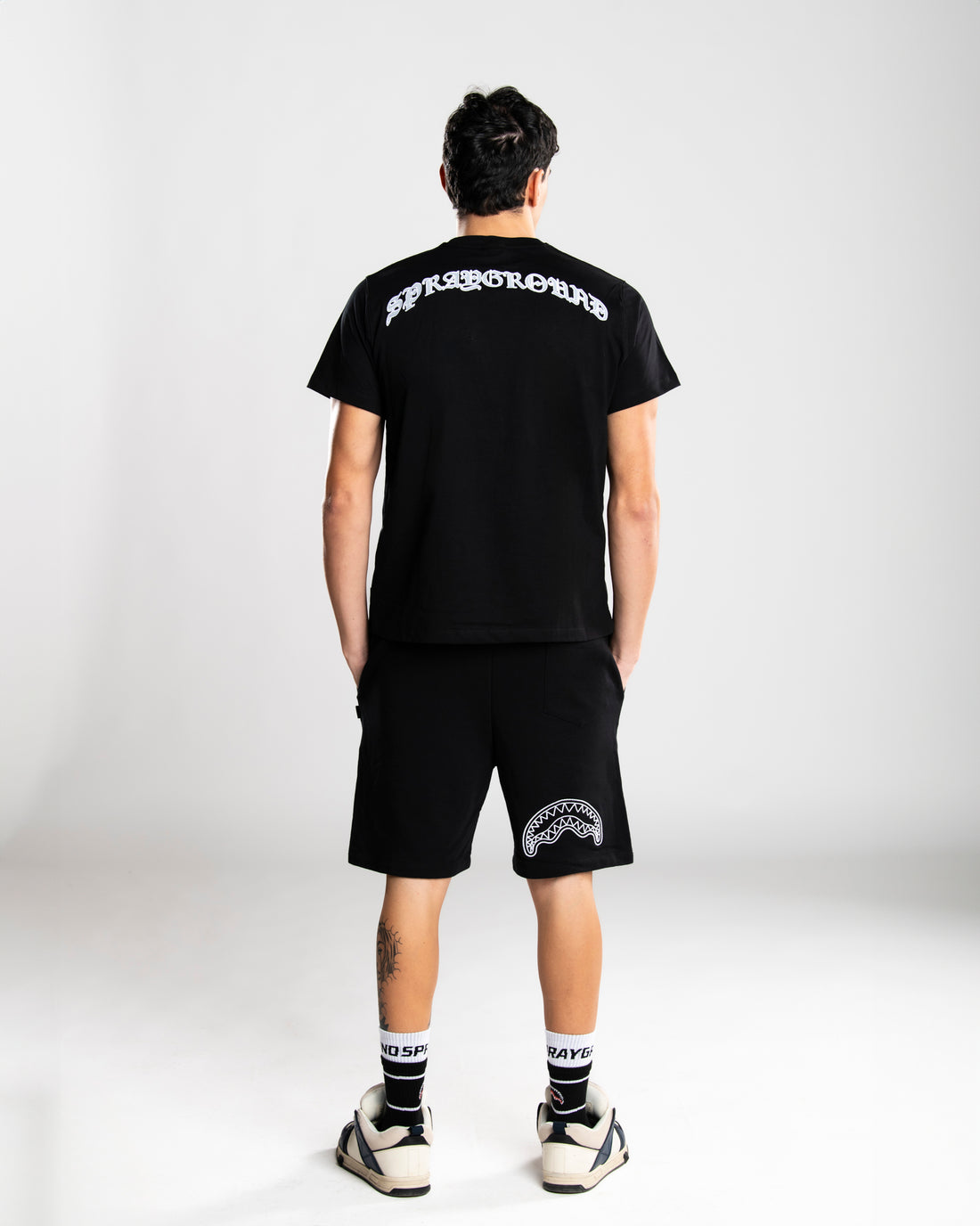 GOTH SHARK REGULAR T-SHIRT