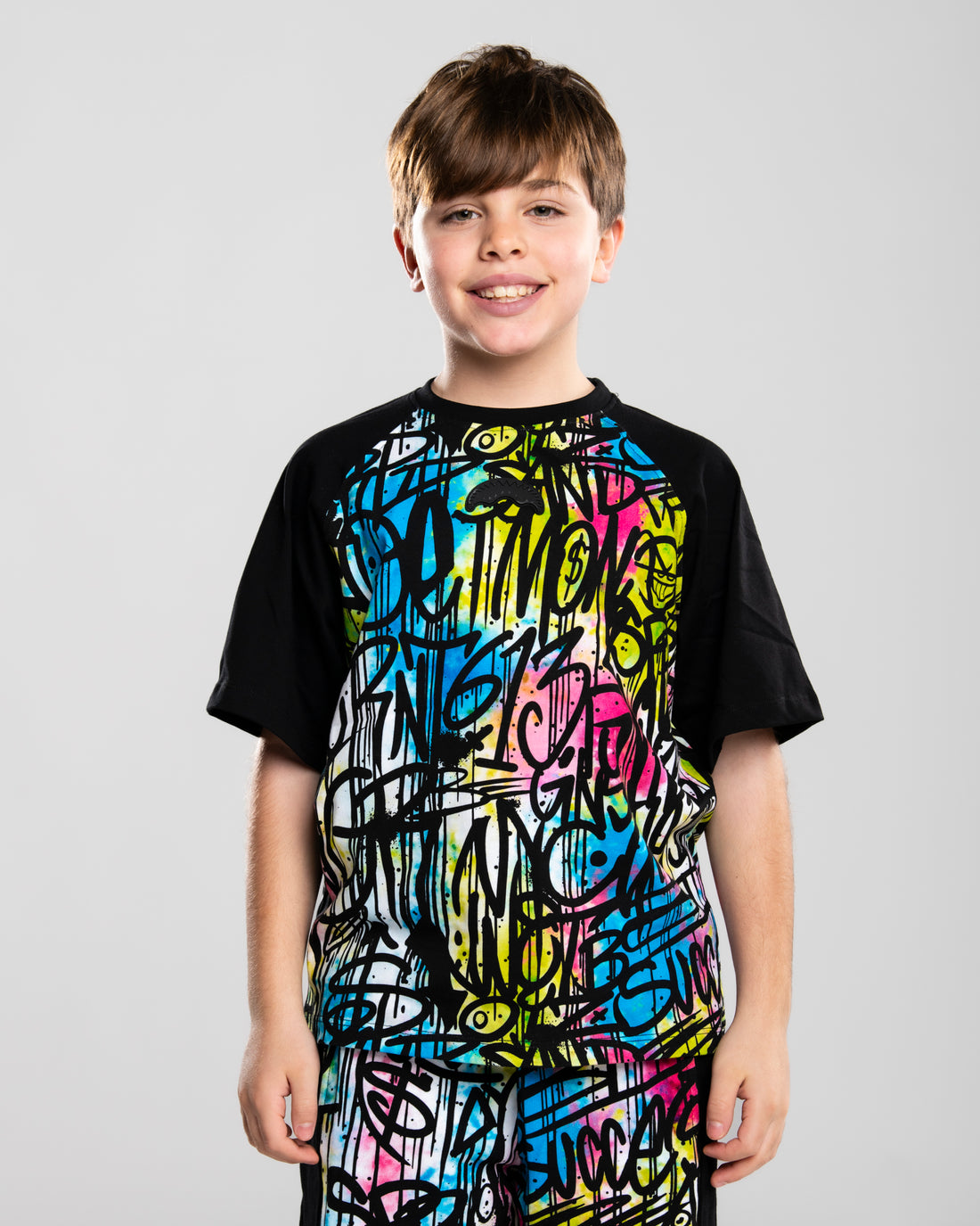 STREET ART RAGLAN T-SHIRT