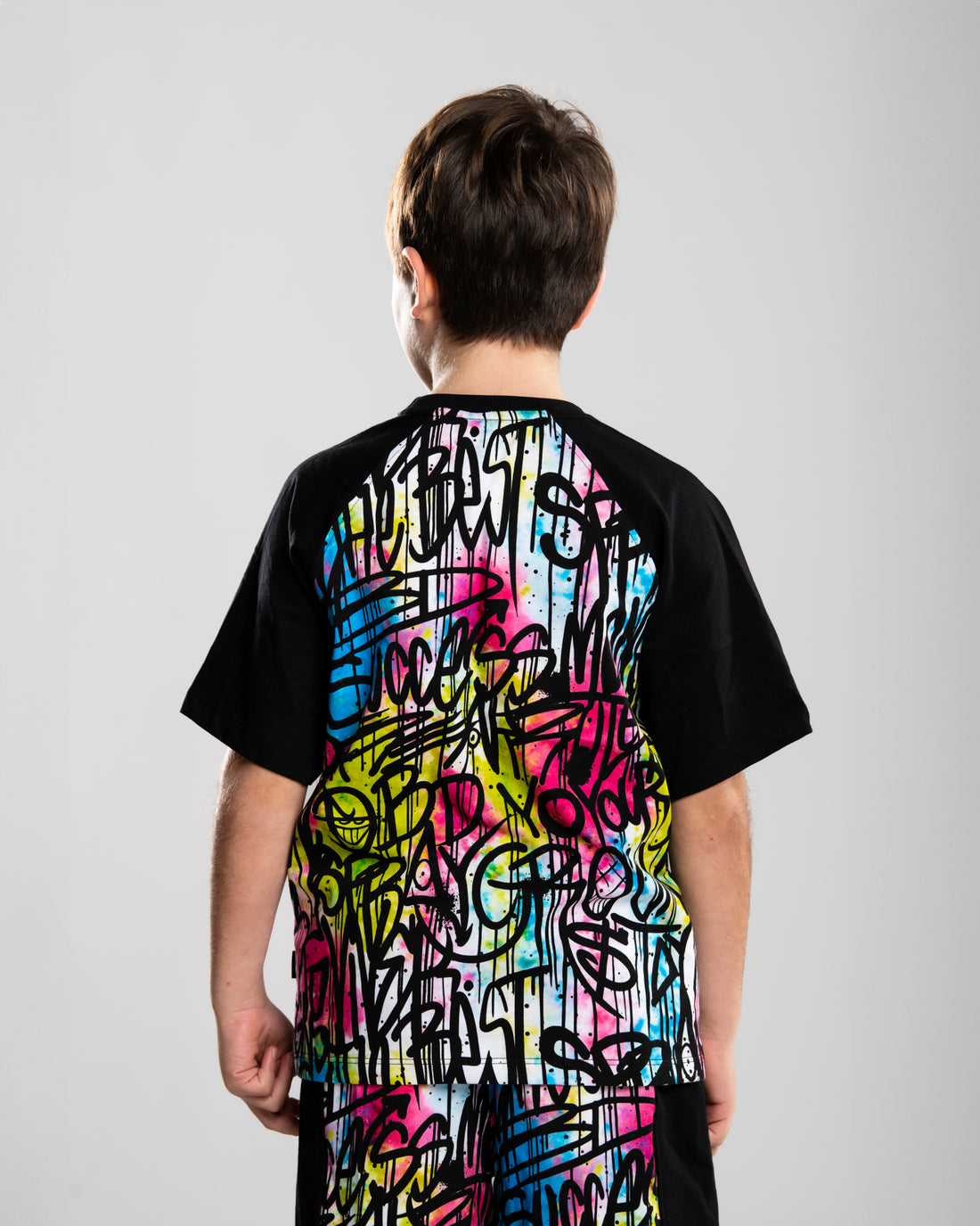 STREET ART RAGLAN T-SHIRT