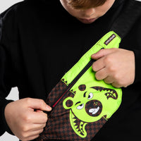CROSSBODY MONEY BEAR CUT REGULAR HOODIE