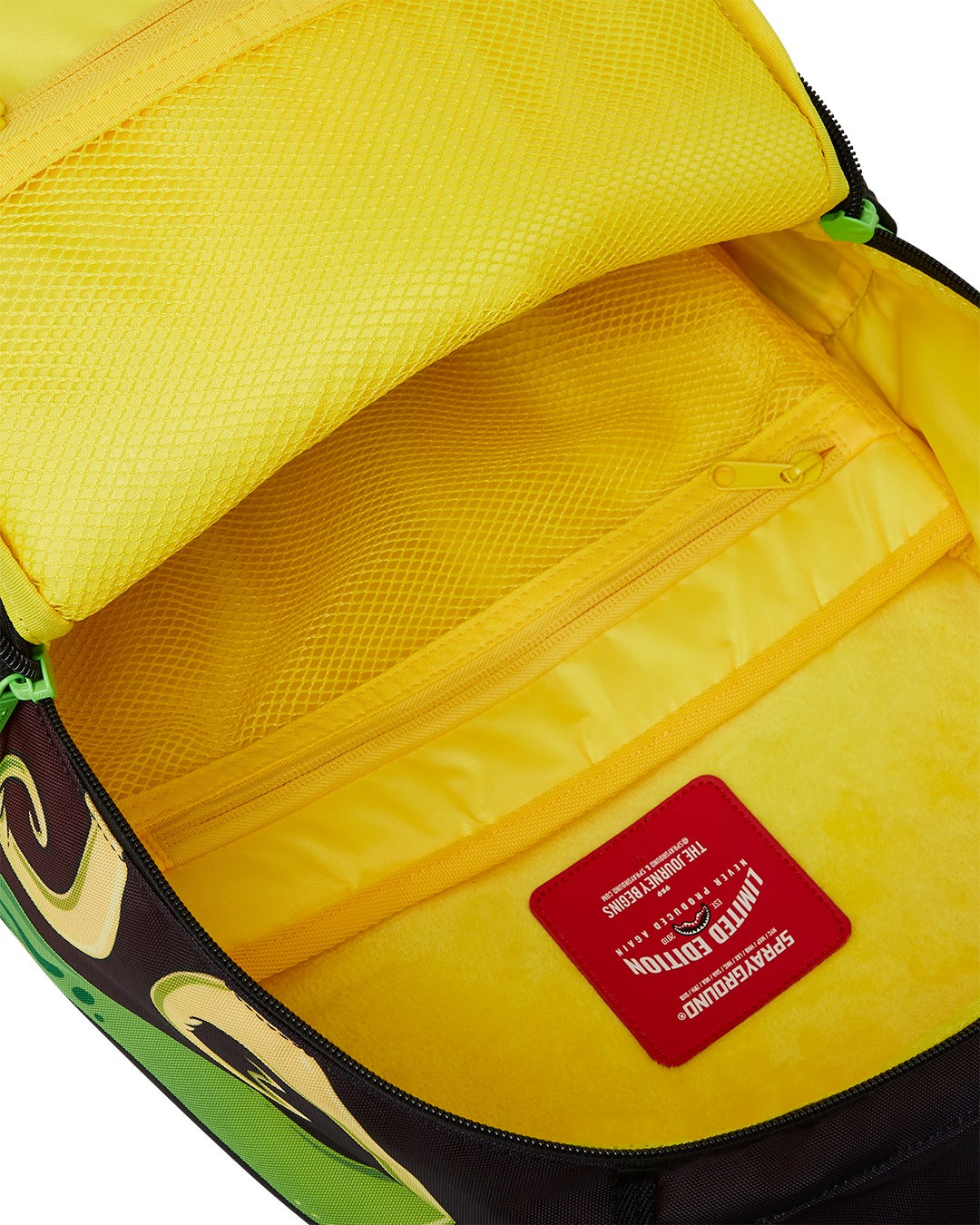 RICK AND MORTY DLXR ALIEN MOUTH DLXR BACKPACK