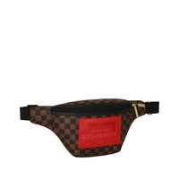 RED REDEMPTION PYRAMID SAVVY CROSSBODY