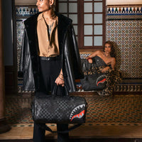 4AM RED SHARK DUFFLE