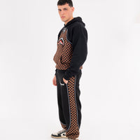 CHECKERED CONTRAST OVER PANTS