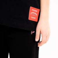 SHARK SHORT OVER T-SHIRT BLACK