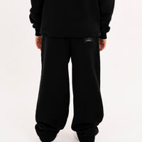 LUX SWERVE CAPSULE OVER PANTS