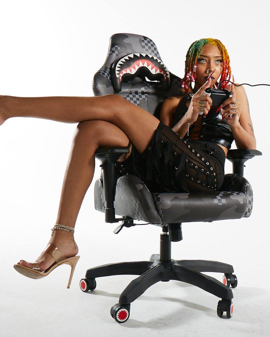 3AM CHAIR