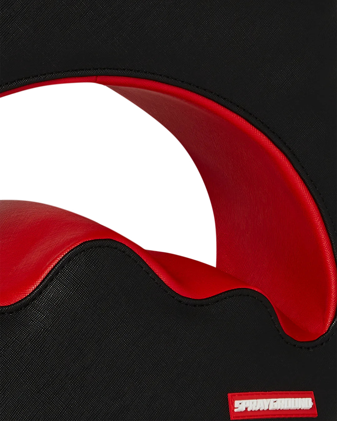 SHARK SHAPE THRU BACKPACK