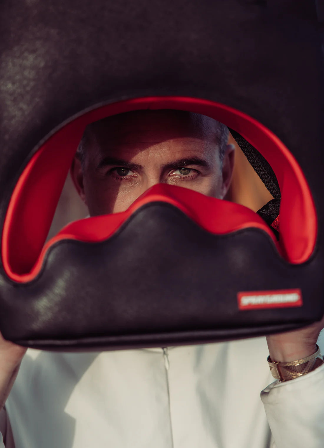 SHARK SHAPE THRU BACKPACK