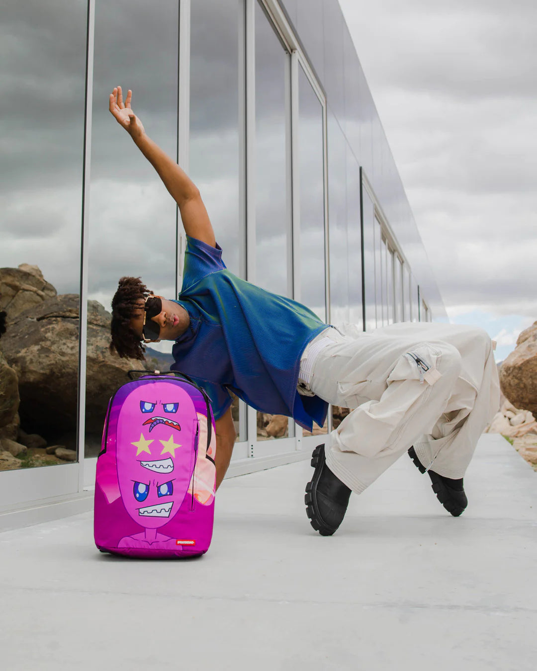 SEEING TRIPLE ALIENS DLXSR BACKPACK