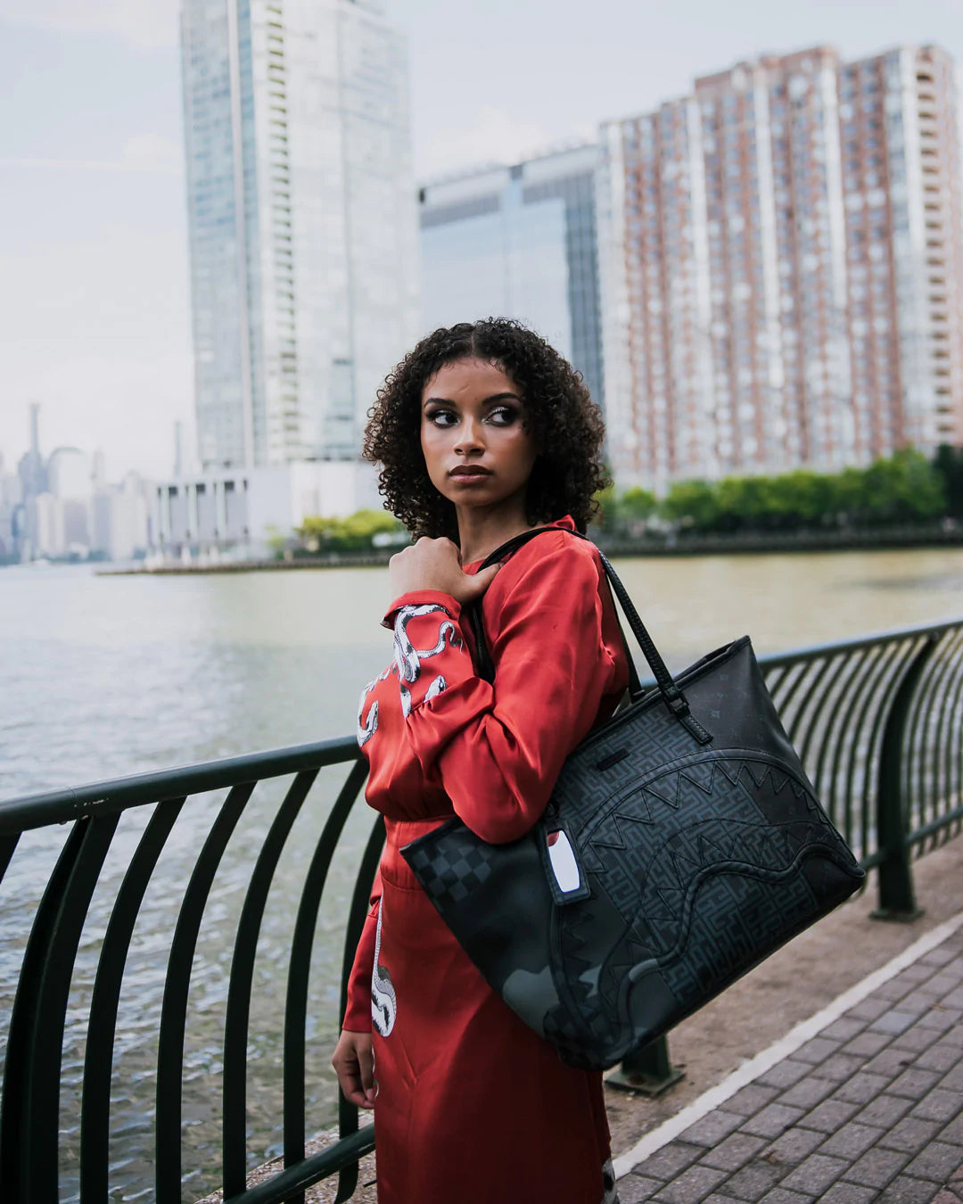 TRI SPLIT TOTE 910T4572NSZ