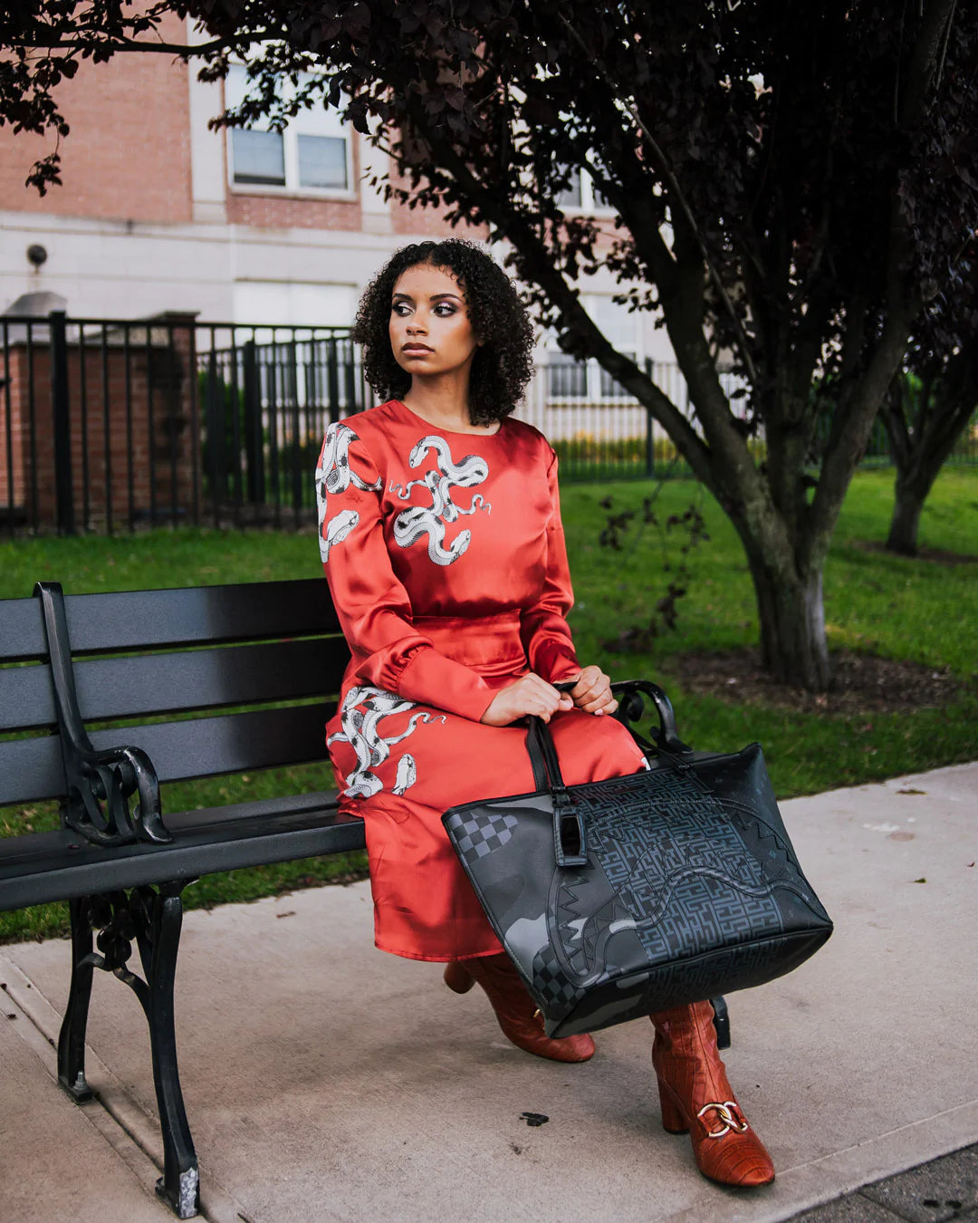 TRI SPLIT TOTE 910T4572NSZ