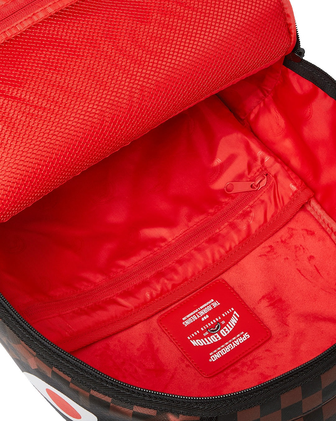 MADAGASCAR CHECKER SMASH DLXSV BACKPACK