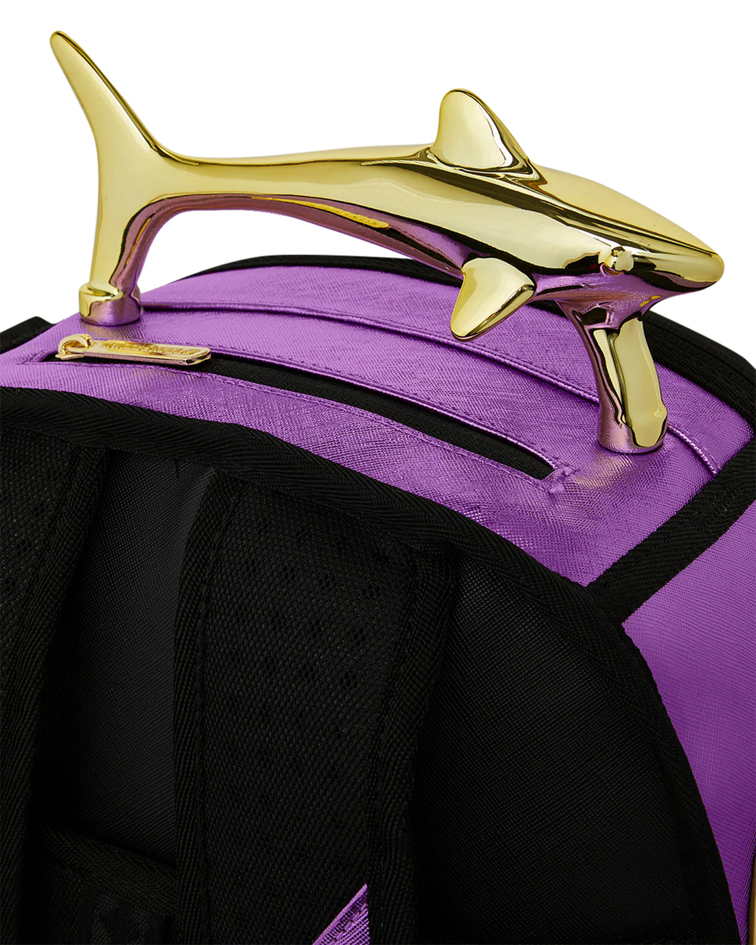 SHARK TOP DLX