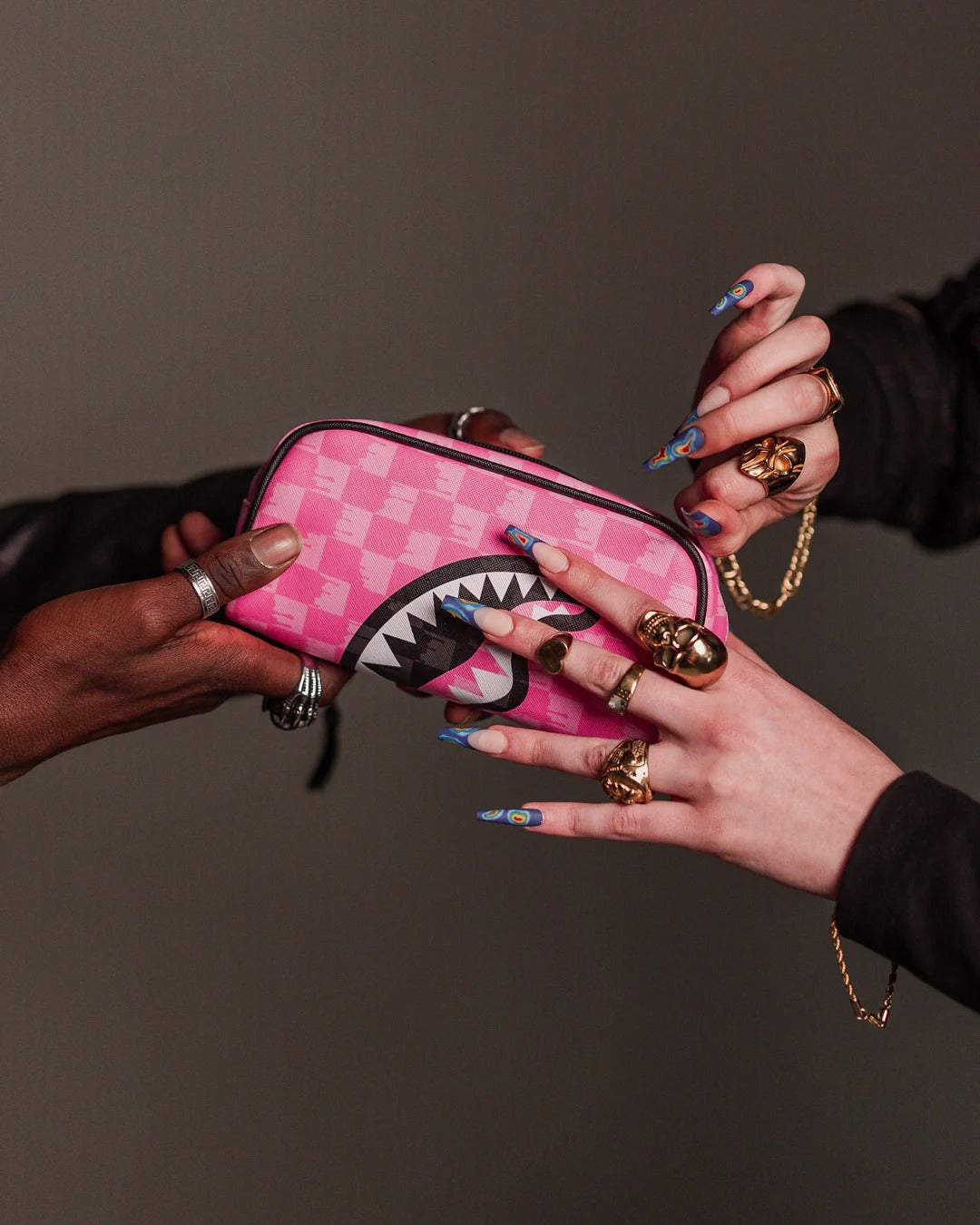 Sprayground PINK AND BLACK DRIP CHECK POUCH
