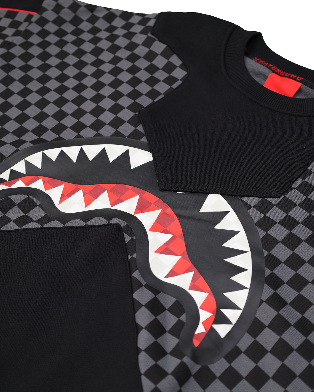 TRIPLE DECKER HEIR TO THRONE CREW