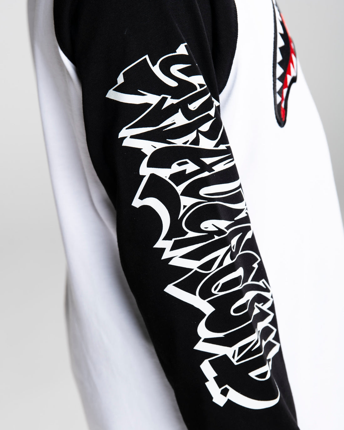 GRAFFITI RAGLAN LONG T-SHIRT