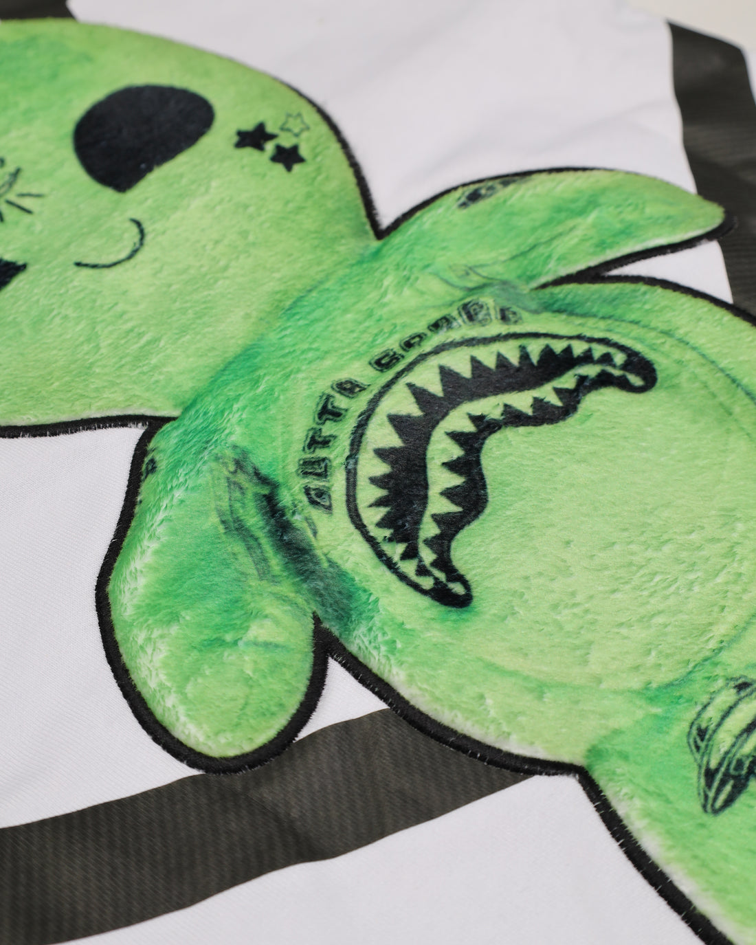 ALIEN PLUSH BACKPACK CREWNECK