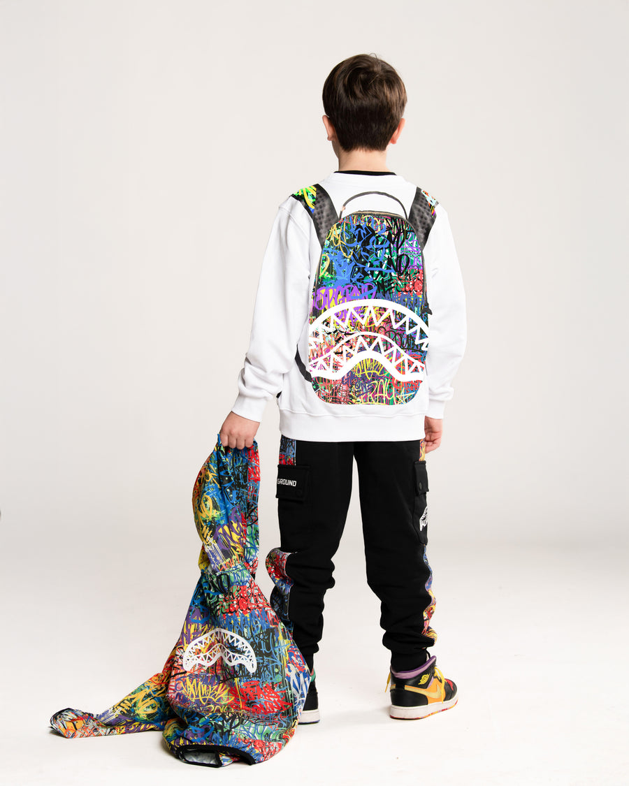 LES BACKPACK IN THE CREWNECK