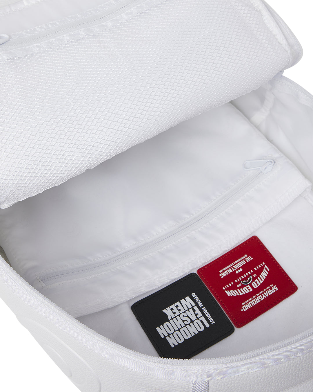 LFW WHITE LEATHER CHAIN DLXSV BACKPACK