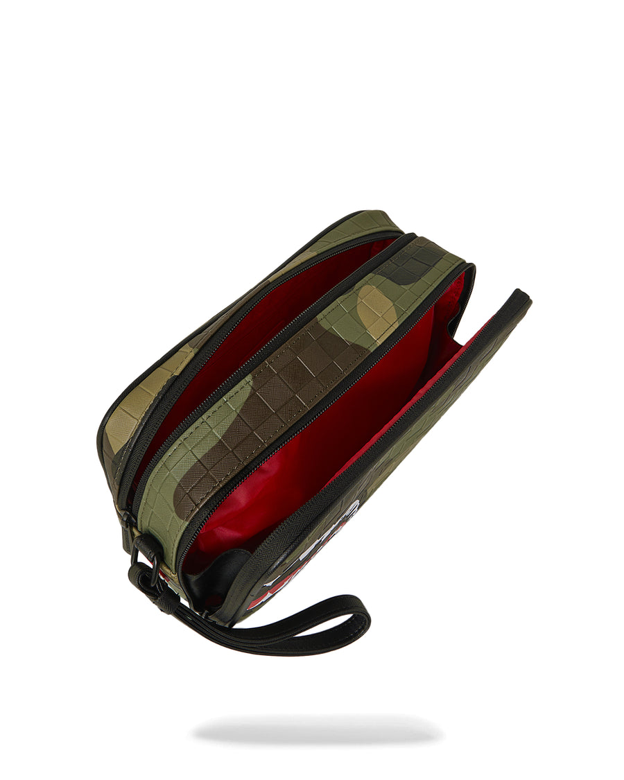 WOODLAND CAMO CHECK TOILETRY BAG
