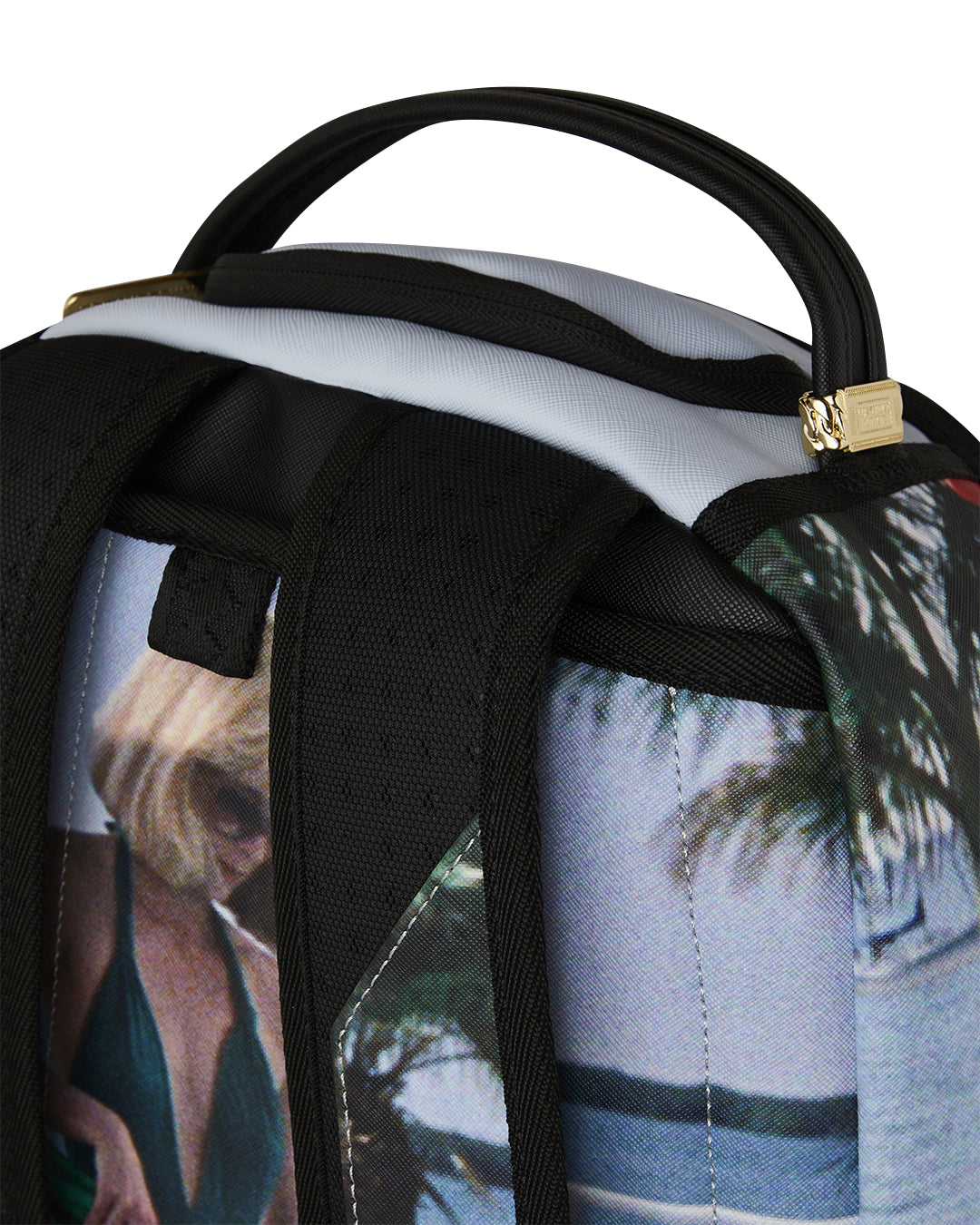 SCARFACE TONY MONTANA CHILLIN