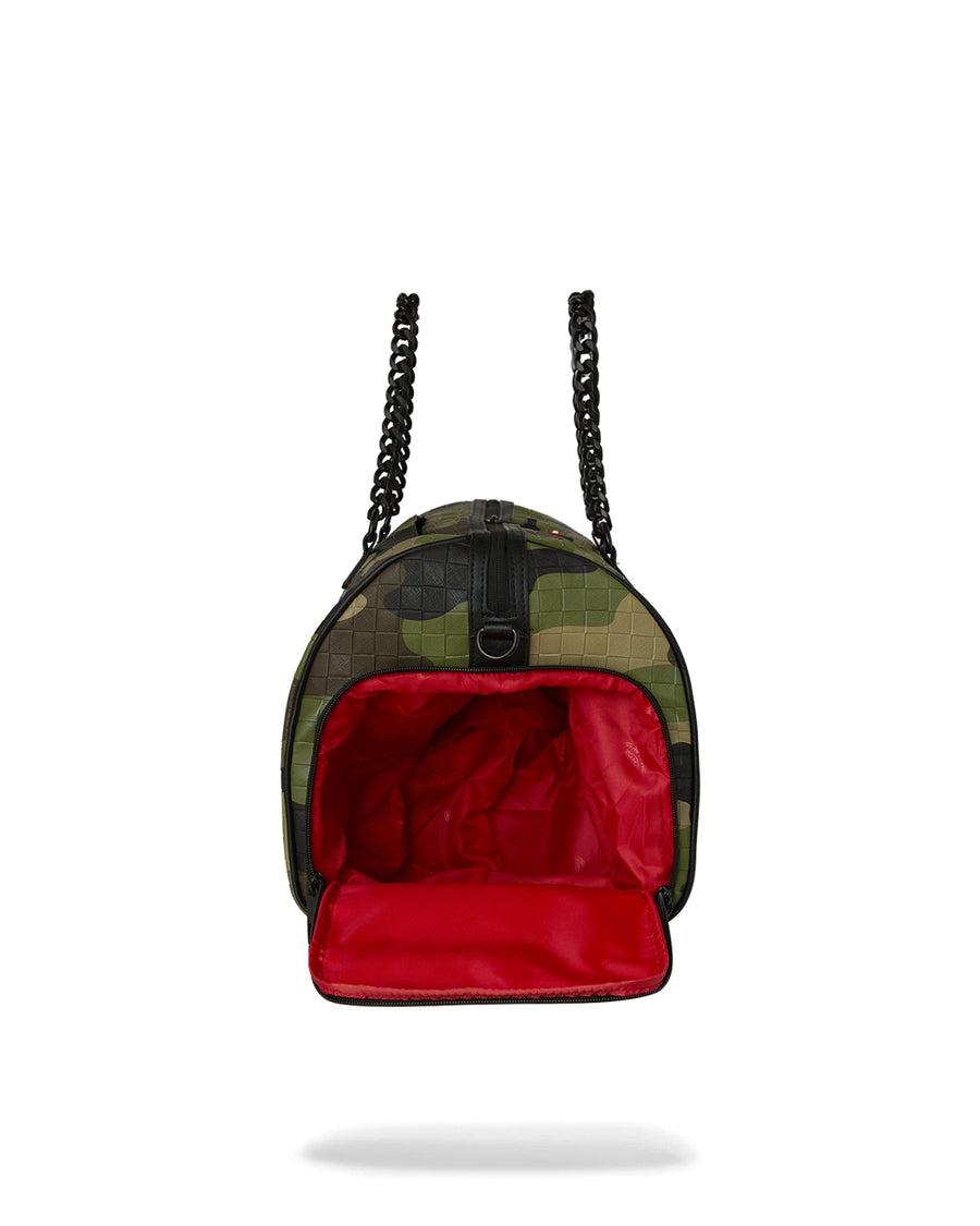 WOODLAND CAMO CHECK CHAIN DUFFLE