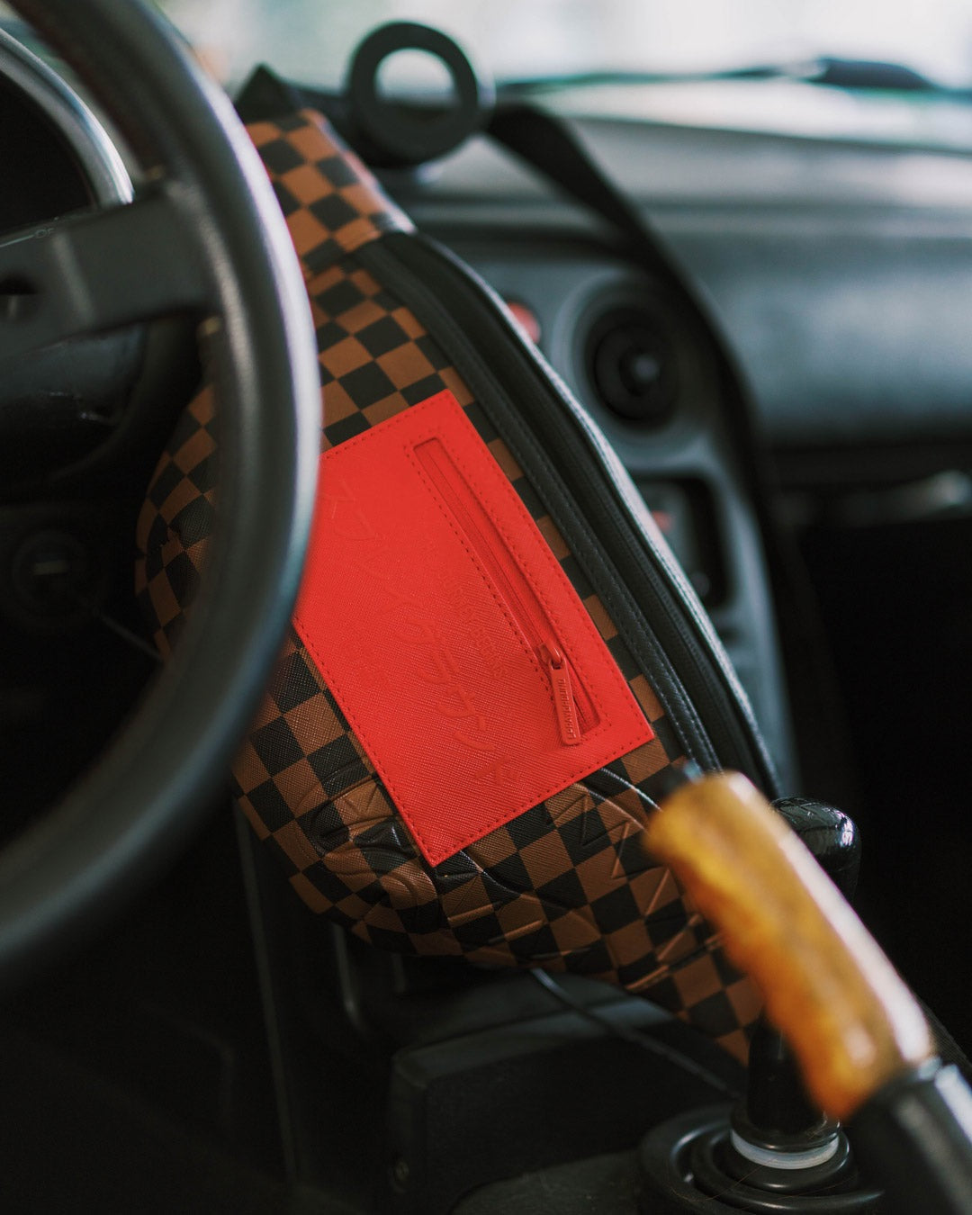 RED REDEMPTION PYRAMID SAVVY CROSSBODY