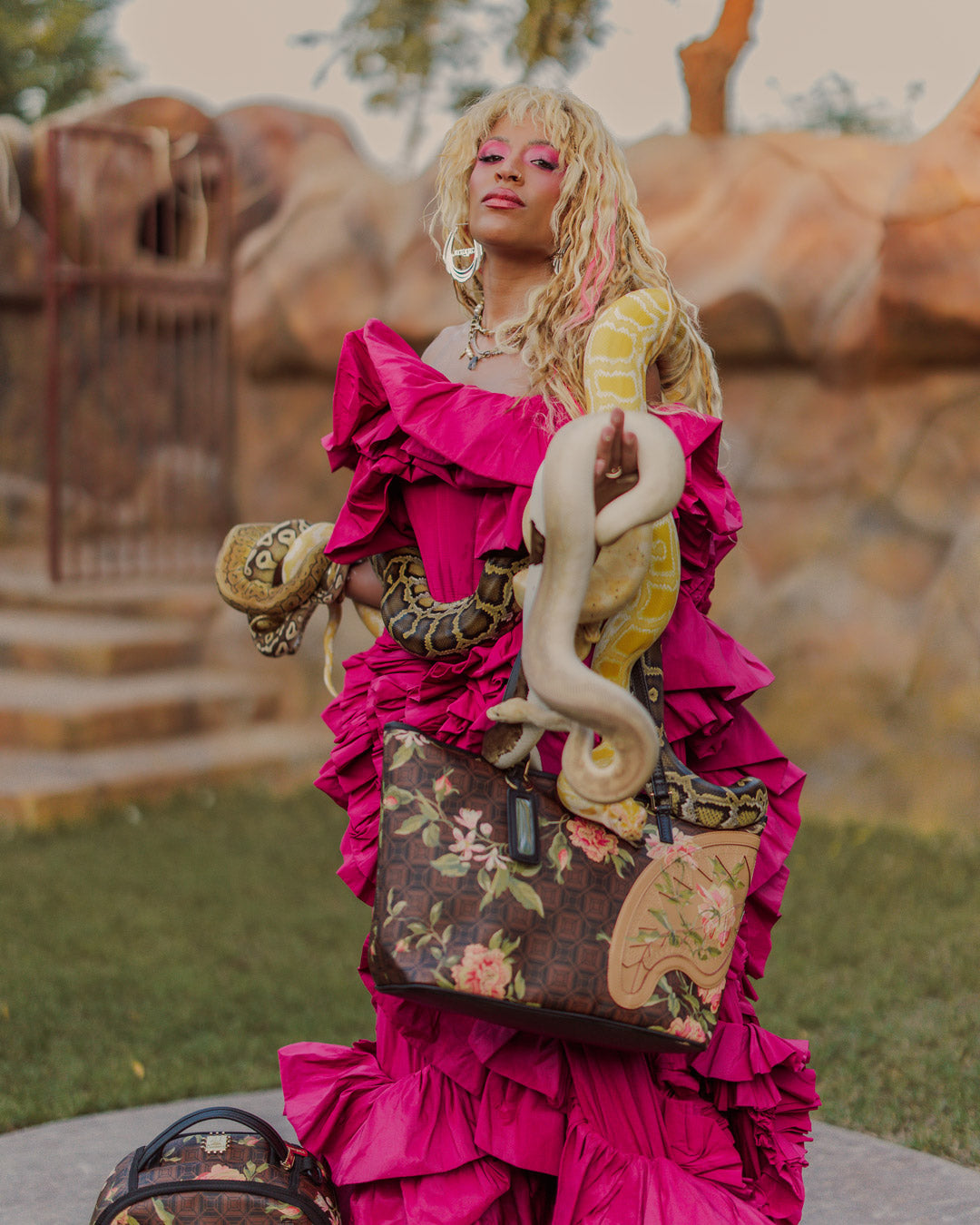 AI HENNY FLORAL TOTE