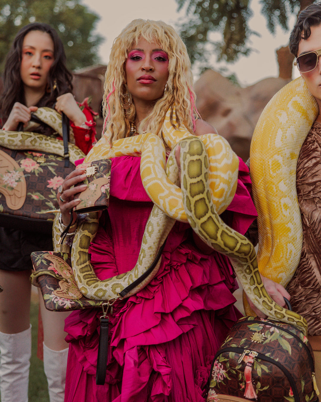 AI HENNY FLORAL WALLET