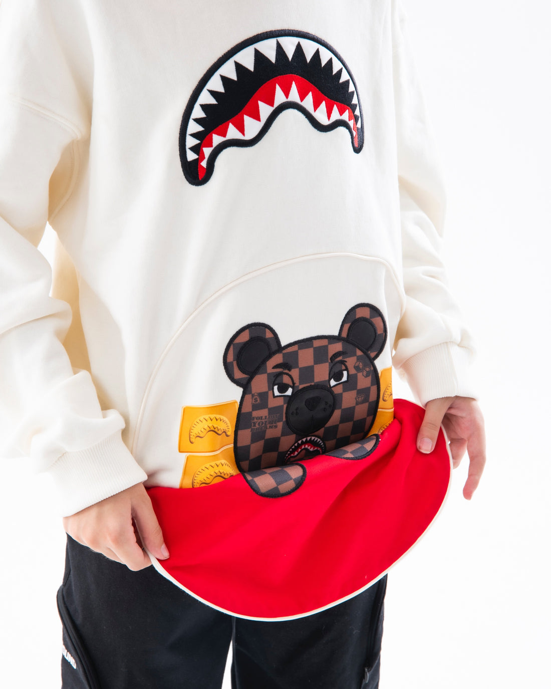 BEAR IN THE POCKET IVORY OVER CREWNECK