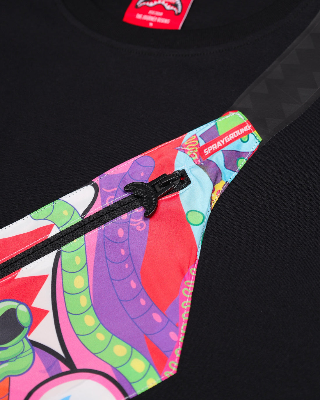 MIND TRIP CROSSBODY REG T-SHIRT BLK