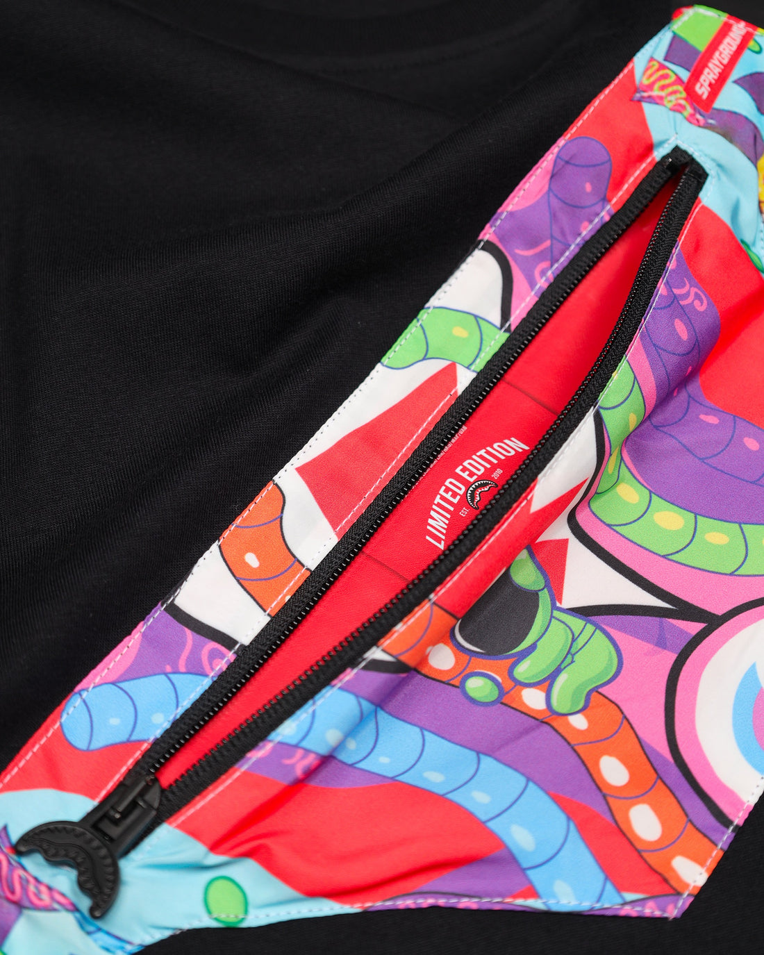 MIND TRIP CROSSBODY REG T-SHIRT BLK