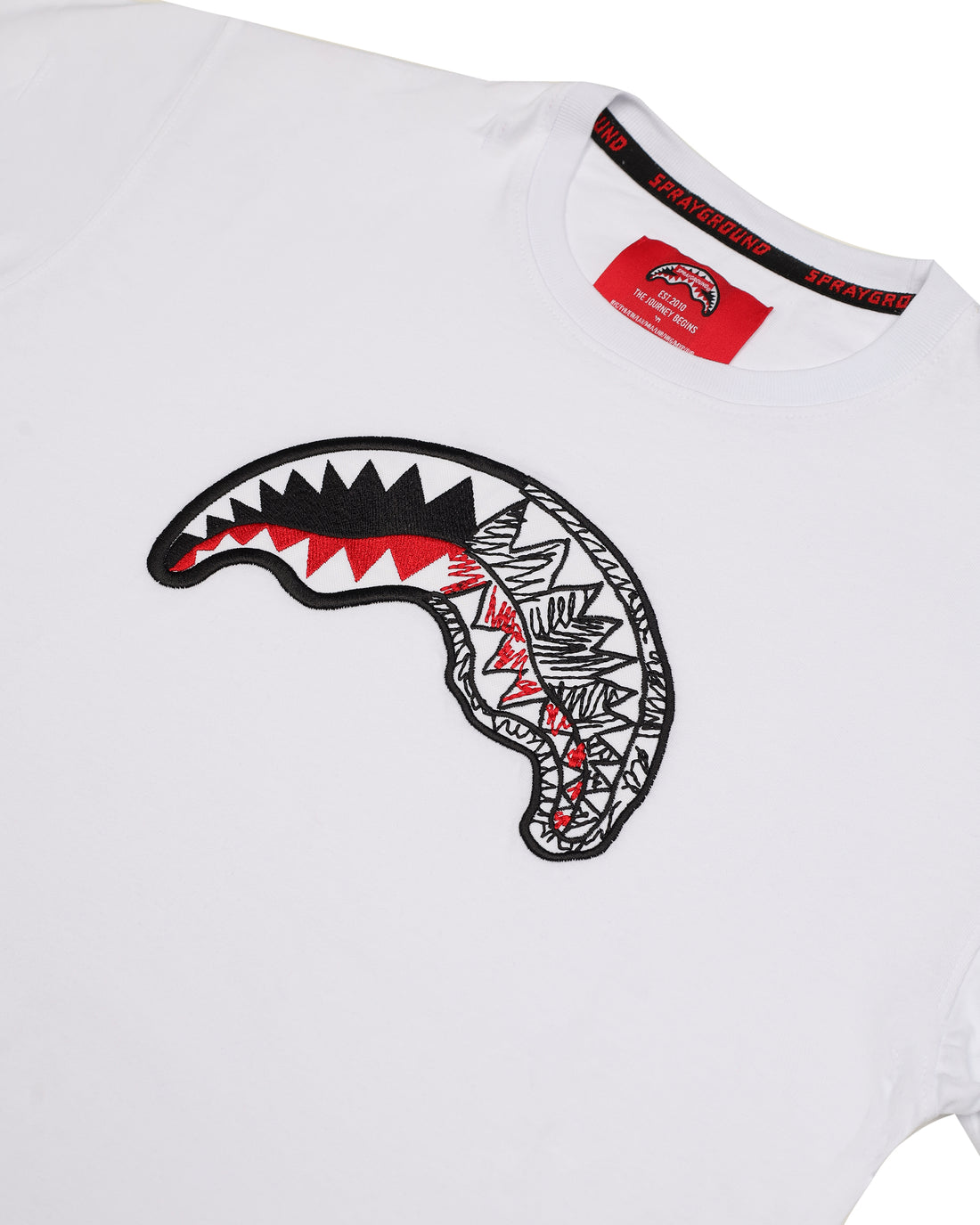 SKETCH SHARK WHITE OVER T-SHIRT