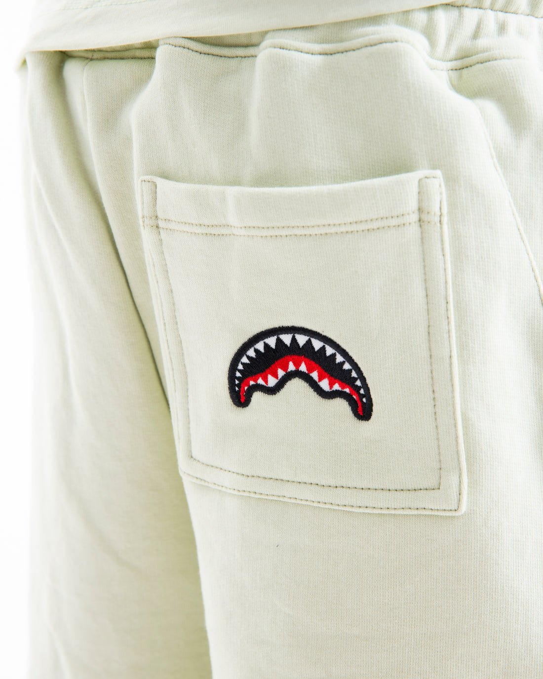 SHOW THE SHARK SAGE SHORTS