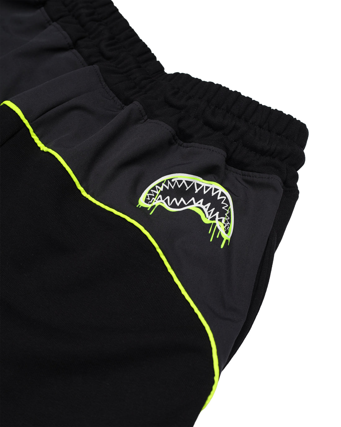 GRAFFITI BEAR SHORTS BLK