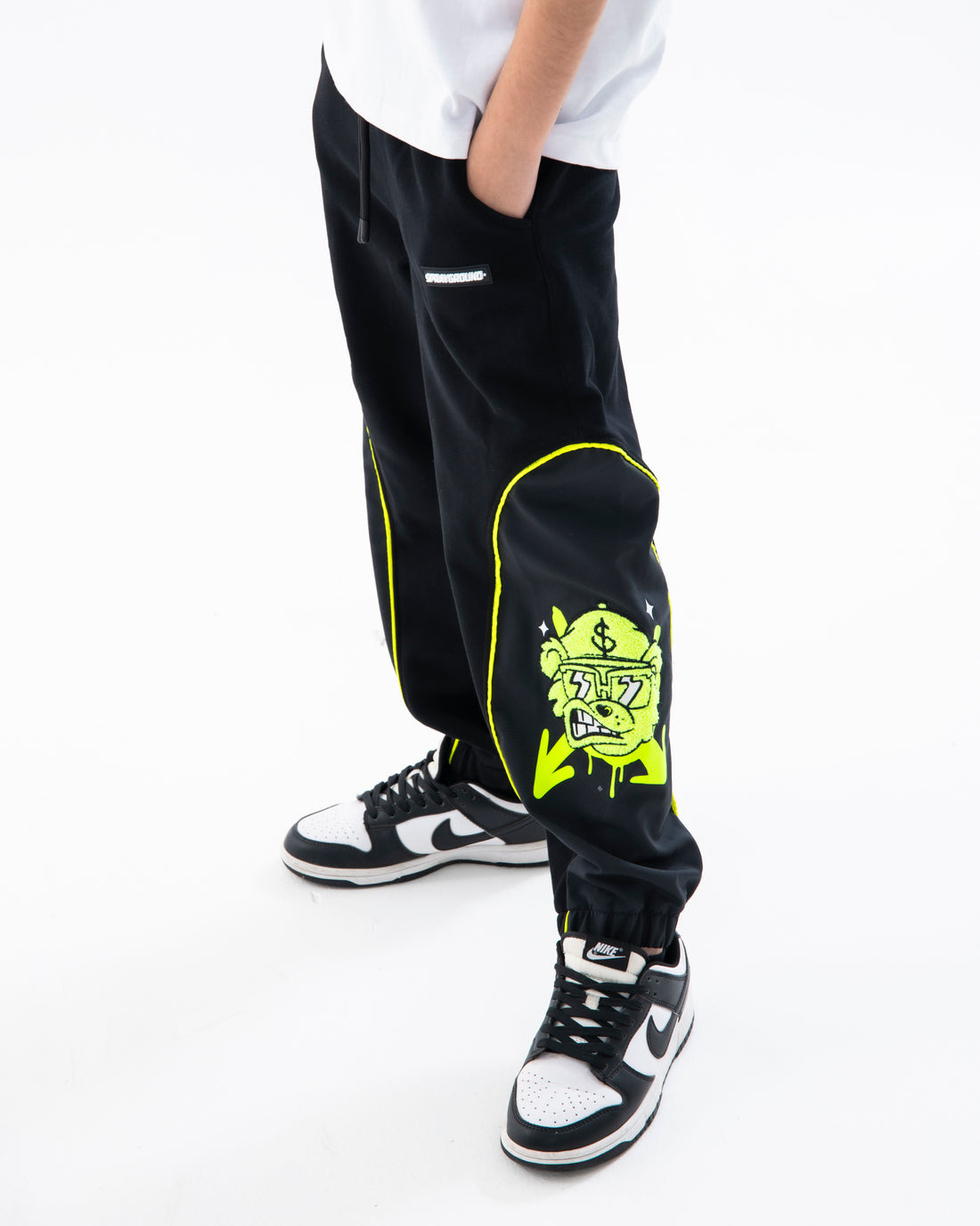 GRAFFITI BEAR BAGGY PANTS BLK