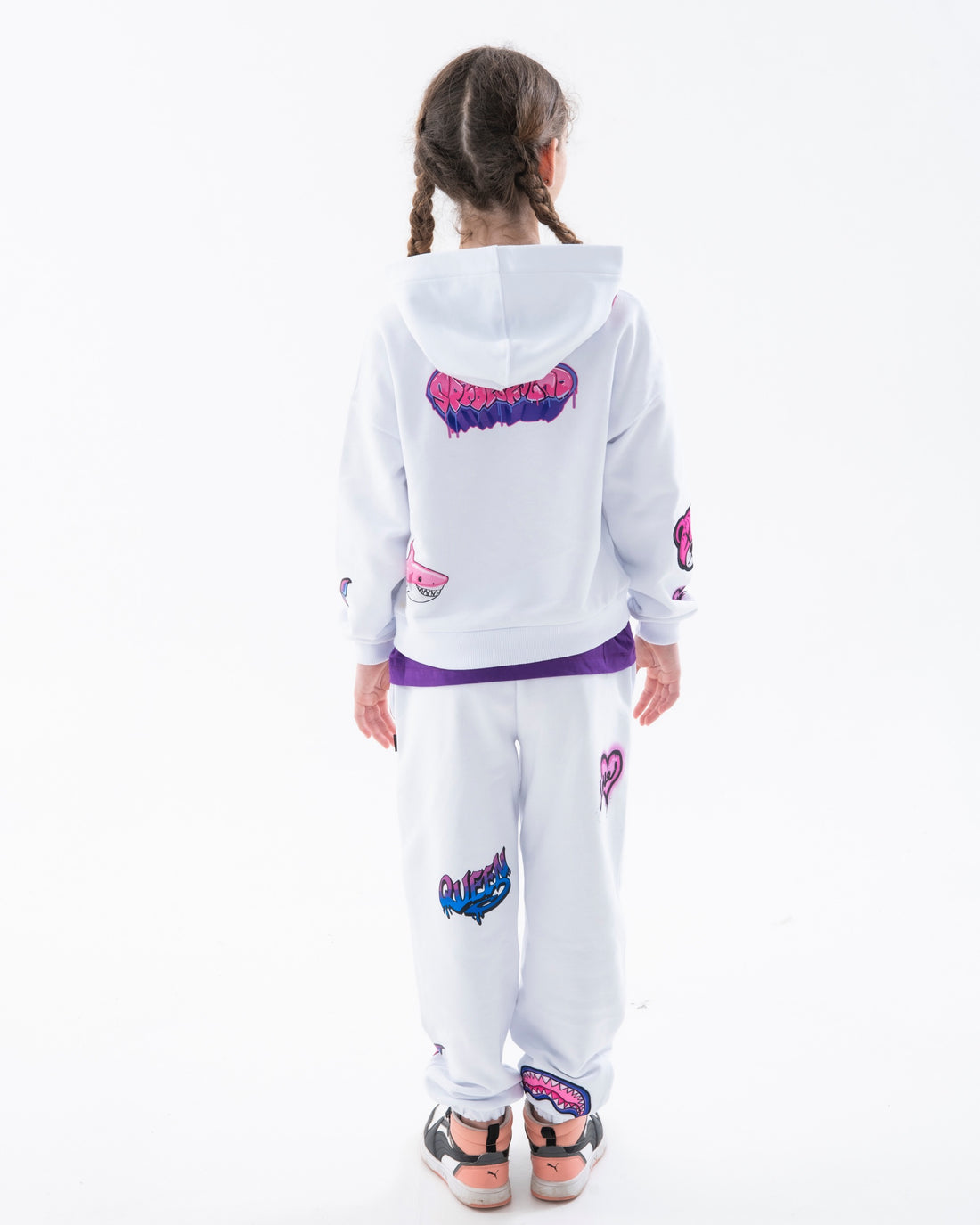 GIRLY GRAFFITI WHITE OVER HOODIE