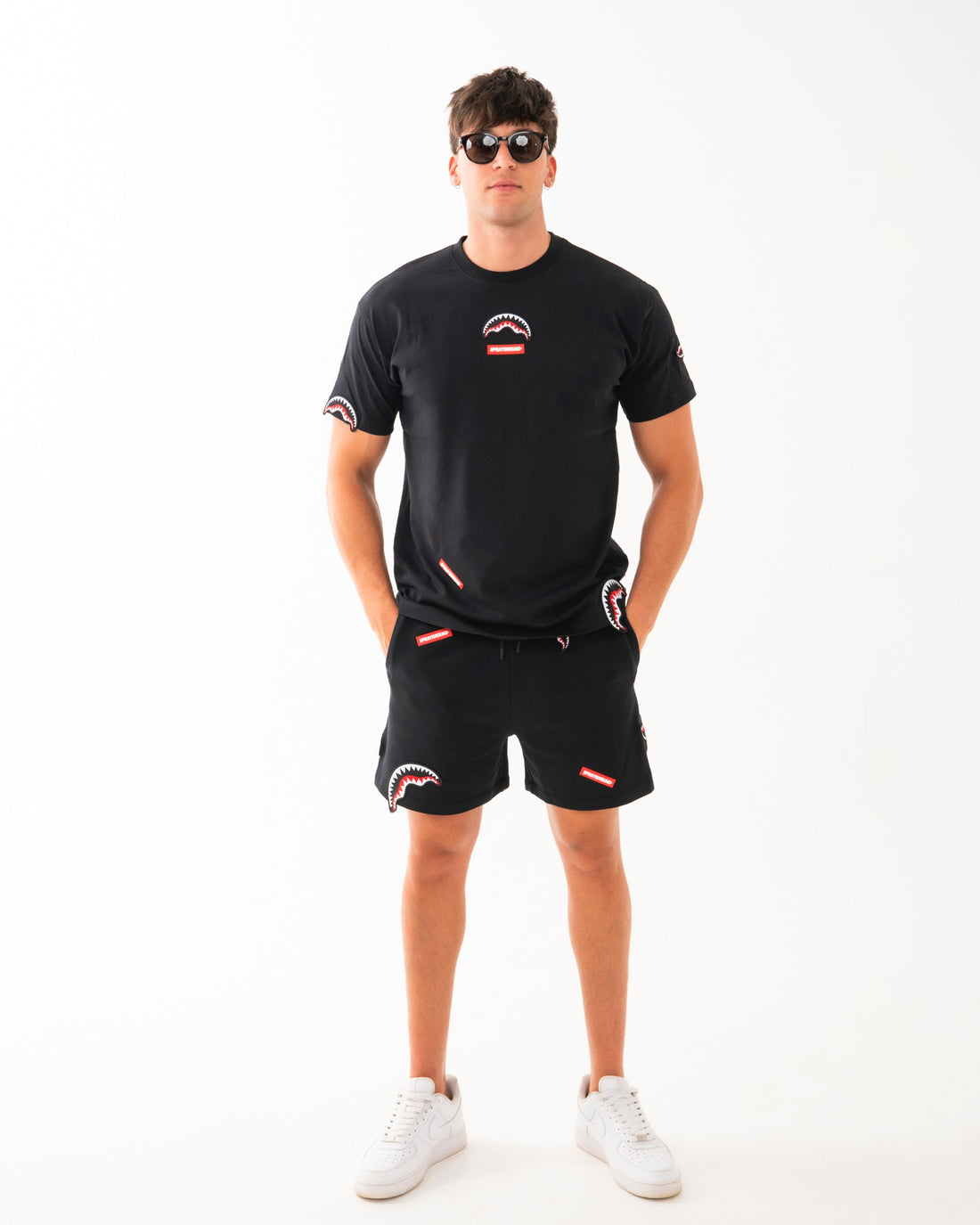 SHARKPATCHES NEW REGULAR T-SHIRT BLK