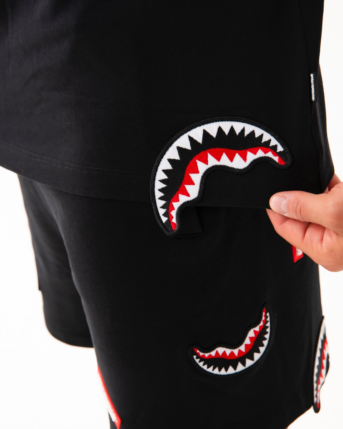 SHARKPATCHES NEW REGULAR T-SHIRT BLK