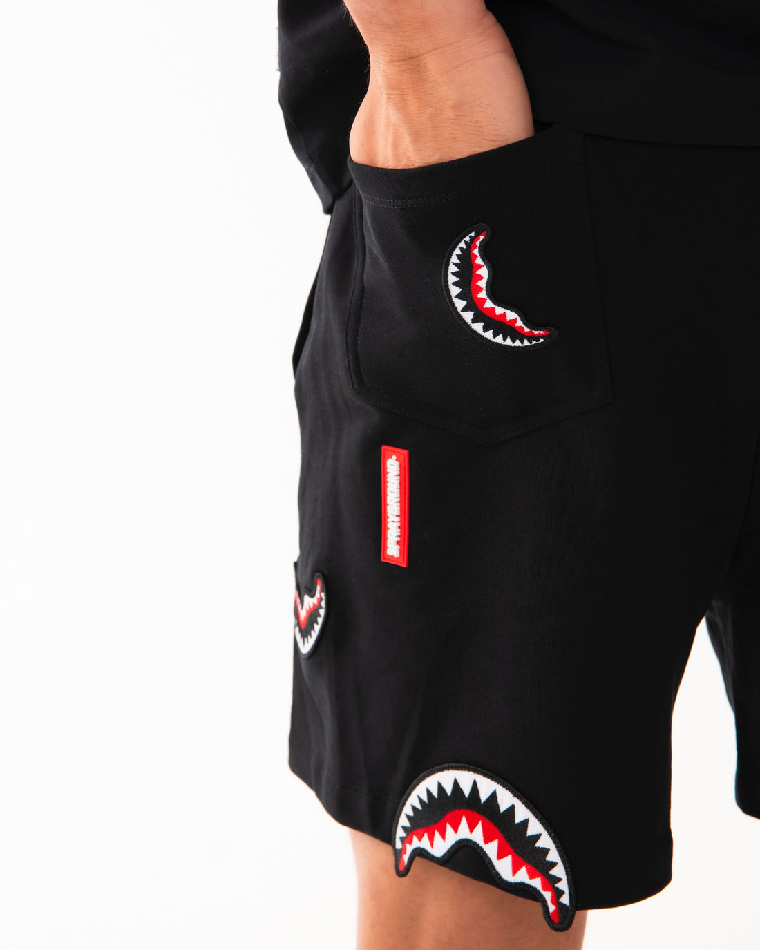 SHARKPATCHES SHORTS BLK