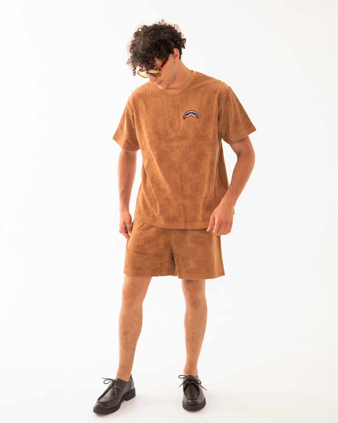 ALL THE MONEY NEW REG T-SHIRT BROWN