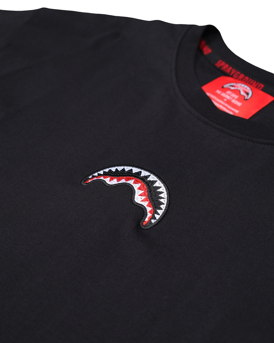 BE A SHARK BOXY T-SHIRT  BLK