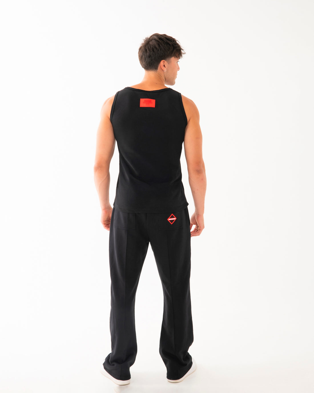 SHARK CENTRAL TANKTOP BLK