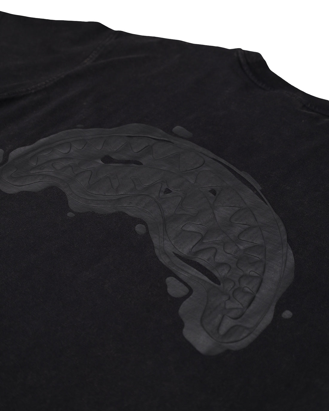 STONE WASHED MELTED SHARK NEW REG T-SHIRT BLK