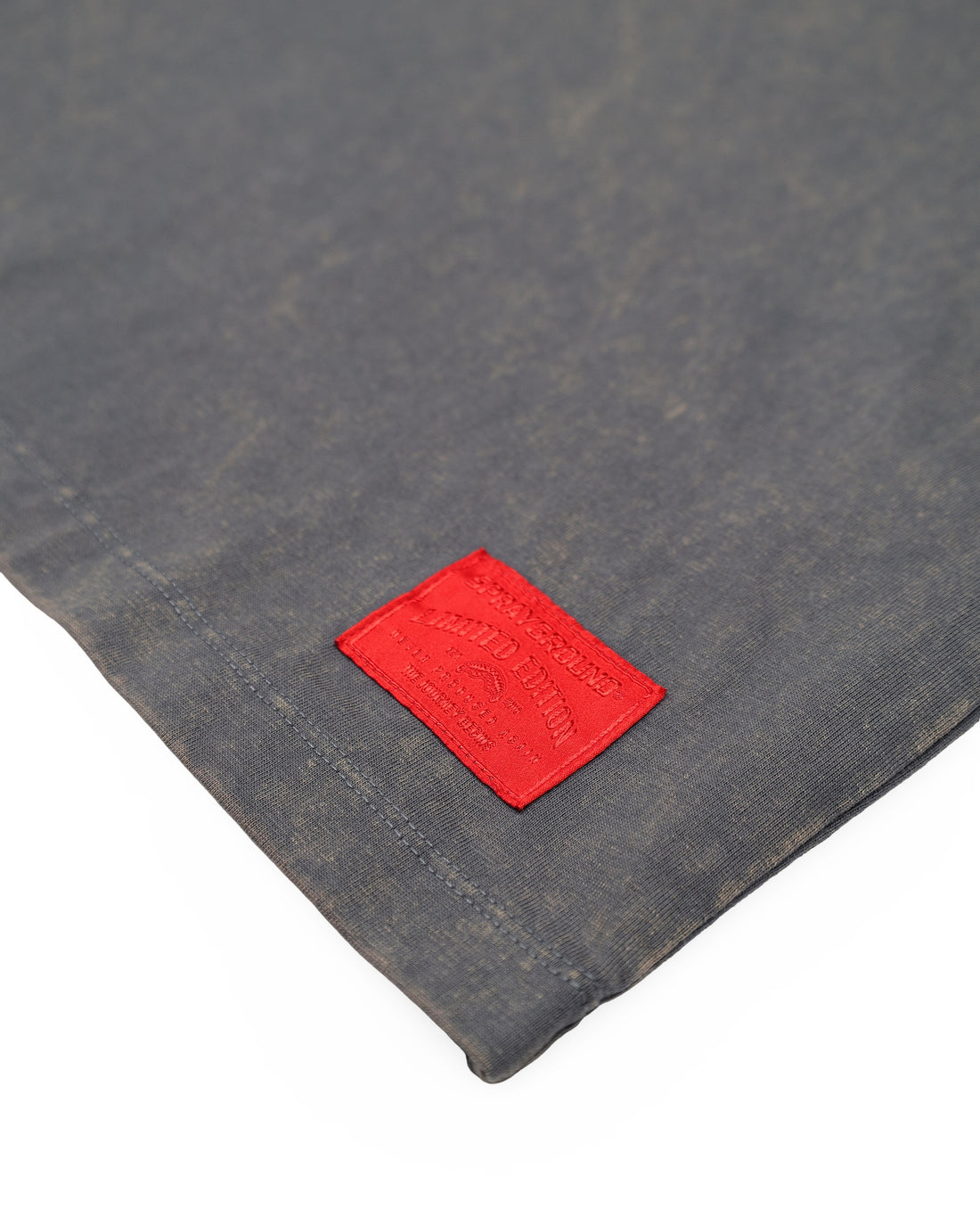 STONE WASHED MELTED SHARK REG T-SHIRT GREY