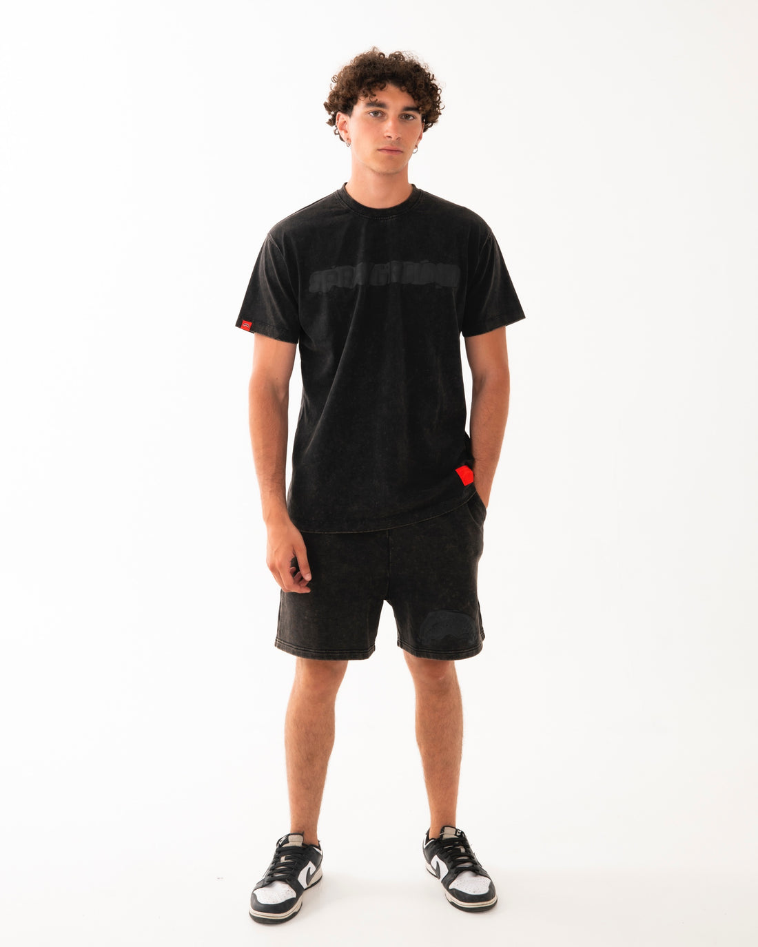 STONE WASHED MELTED SHARK SHORTS BLK